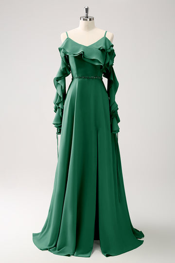 Vestido largo de dama de honor de gasa de línea A con hombros fríos verde claro con volantes